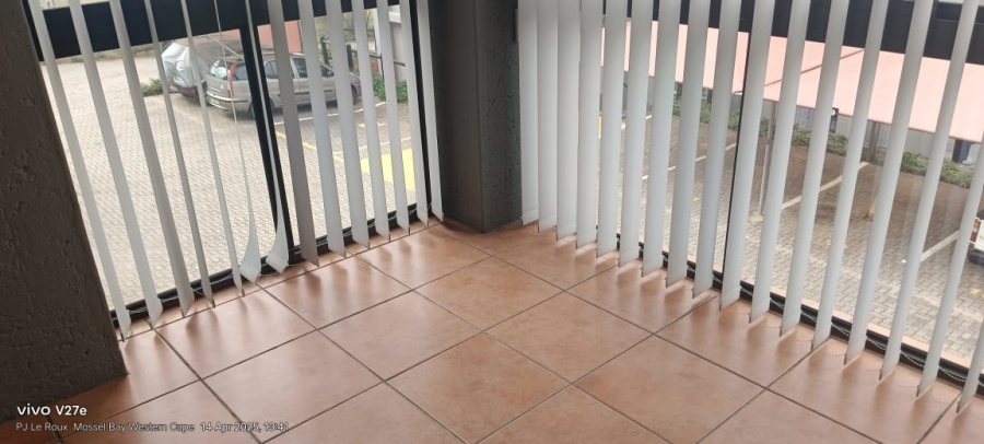 To Let 2 Bedroom Property for Rent in Hartenbos Central Western Cape